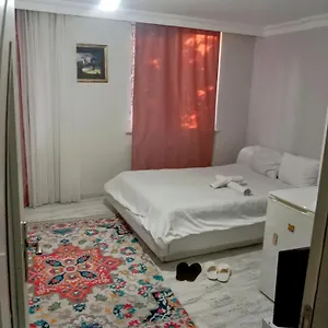 Forest Villa, 6 Minutes From The Airport , Tasoluk Турция